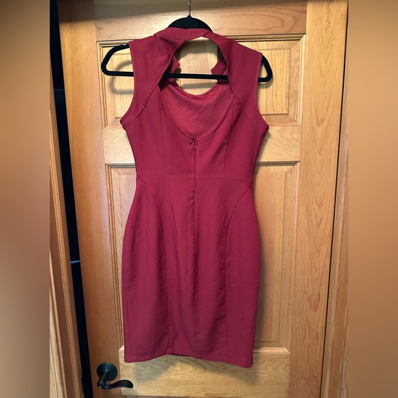 Kardashian Kollection Red Sheath Midi Dress Scoop Neck Sleeveless NWOT - Picture 2 of 3